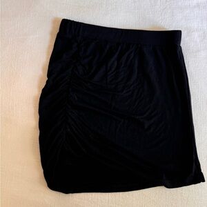 NWOT Lovers and Friends Sofia Mini Skirt Black Small
